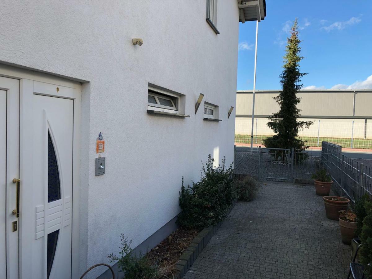 Pension Am Roemerhof Munzenberg Exterior photo